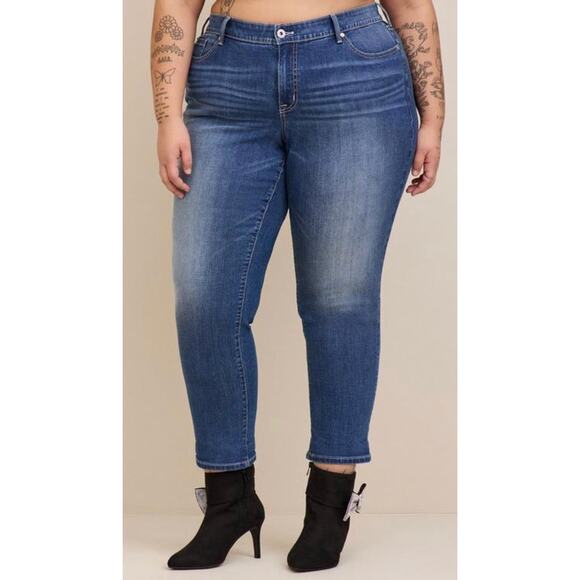 torrid Size 18 Medium Dark Wash Boyfriend Straight Vintage Stretch Mid-Rise Jean - Picture 4 of 13